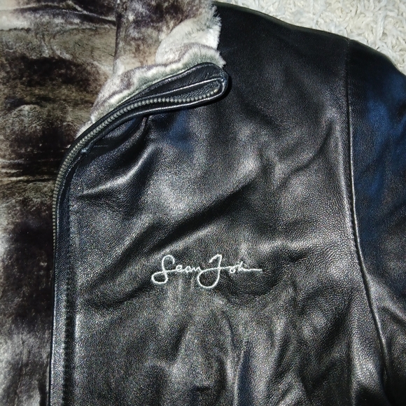 On Hold...Sean John leather jacket On Hold - Picture 3 of 5